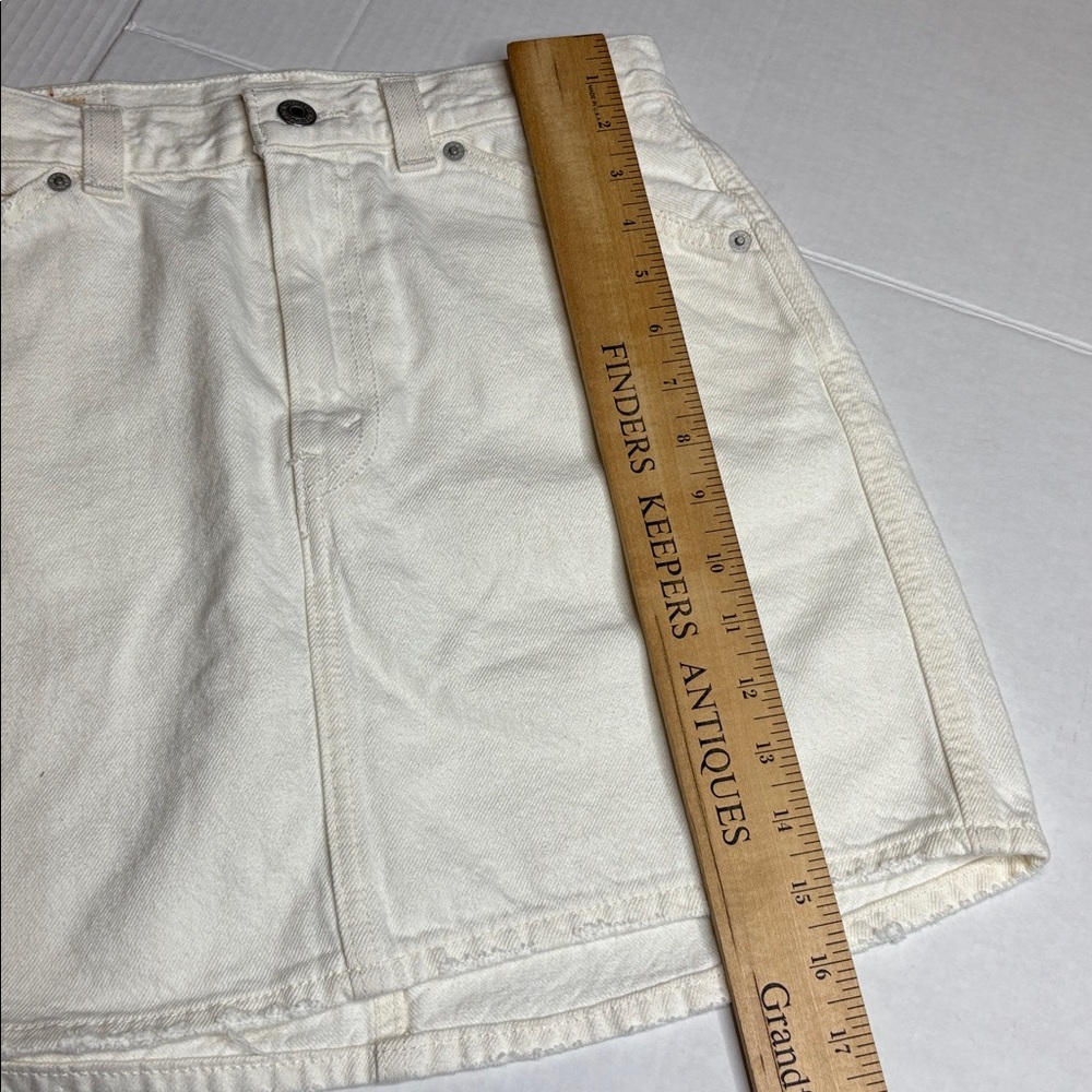 Levi’s cream Denim Mini Skirt, white tag, big E size 26 - Picture 7 of 9